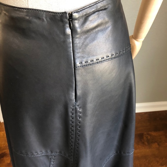 EUC St. John/Fusion jacket/skirt combo. - Picture 7 of 12